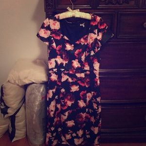 Eva Mendes pink and black floral dress